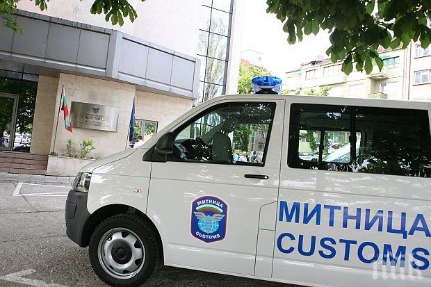 Не всички митничари са крадци