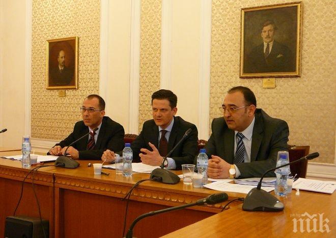 Комисията за защита на потребителите с дежурни екипи по Великден