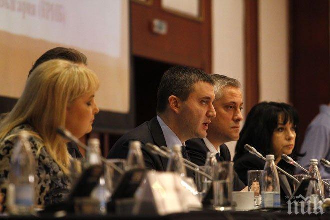 Горанов: Реформата във висшето образование не е започвала 