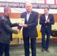 Наградиха заслужилите при отбелязването на 70 години организиран бокс в Сливен