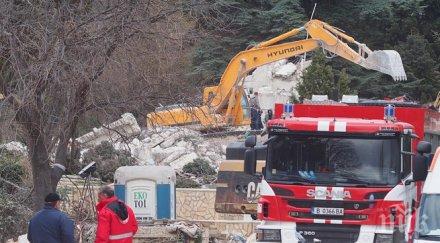 цяла нощ спасители търсят оцелели рухналия хотел вероника