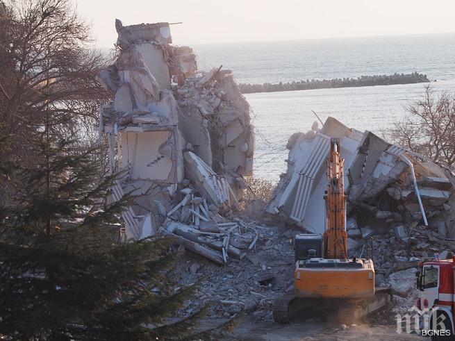 Комисар Тотев: Надяваме се да намерим затрупаните в Слънчев ден живи