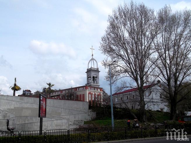 Безмилостна сеч в центъра на Пловдив