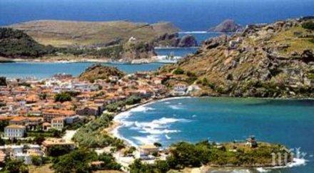 броят пристигащите гърция море незакони имигранти утроил