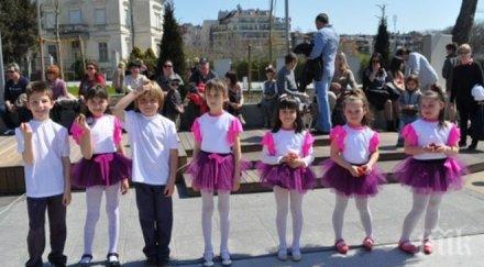 празничен концерт открито събра стотици бургазлии великден