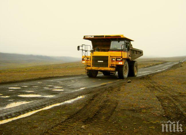 Камион, движещ се на заден ход, уби жена на зеленчукова борса