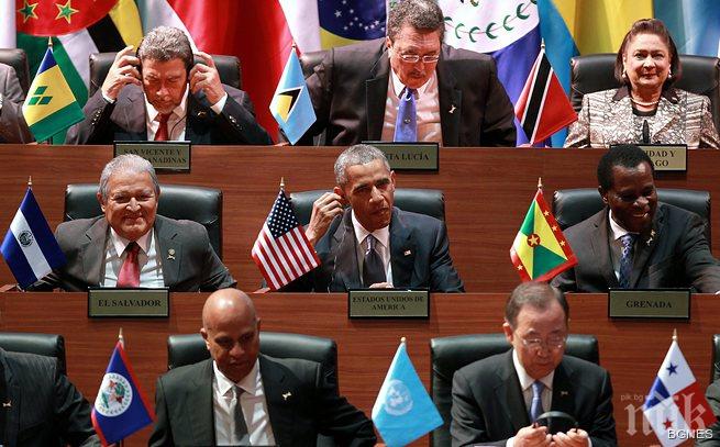 Обама и Кастро си стиснаха ръцете в Панама