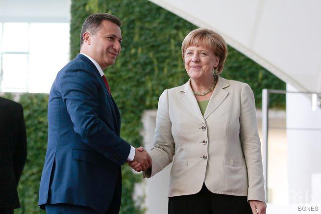 Берлин: Бързо разследване на телефонните разговори в Македония