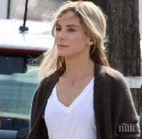 Ужас! Психопат нападна Сандра Бълок в дома й