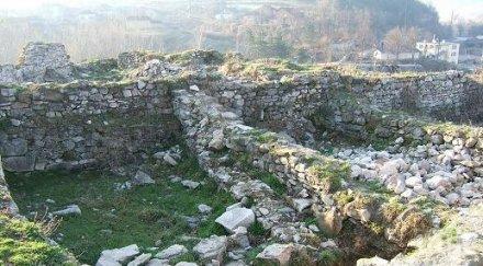 започва проучване крепостта калето панагюрското село баня