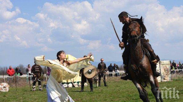 Баронеса подари спектакълът „Великите дни на България (снимки)