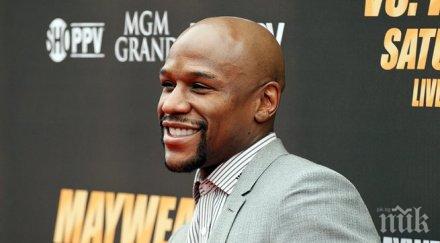 мейуедър окачва ръкавиците пирона септември