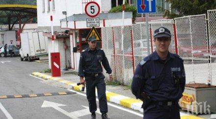 мащабна акция митница кулата цяла нощ проверяват корумпирани служители тирове обновена