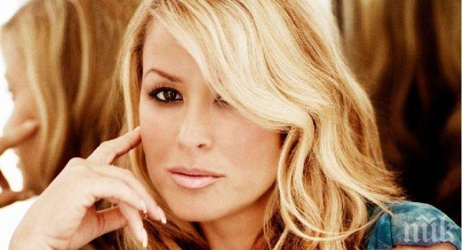 Анастейша само няколко часа в София
