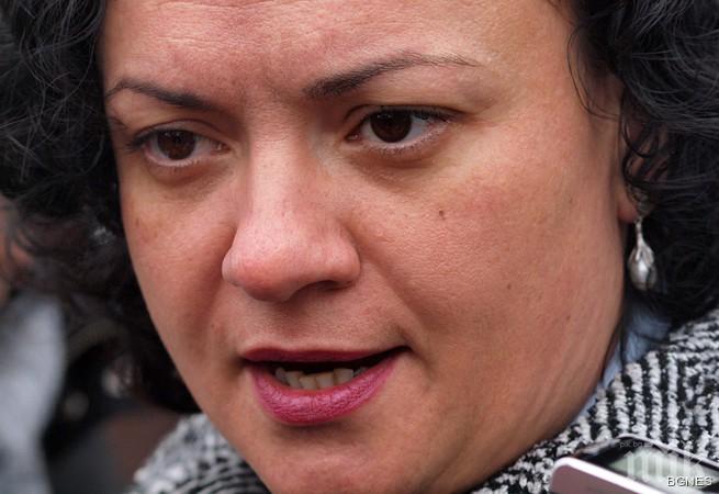 Ивелина Василева: Спираме строителството до плажа Корал