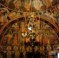 На Светли петък се благославя св. Петър