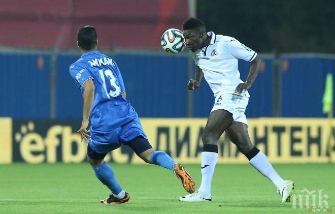 Стойчо Стоев хареса бранител на Славия