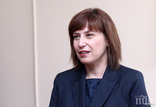 Точкова: Интернет страниците на съдилищата трябва да са пълни с информация