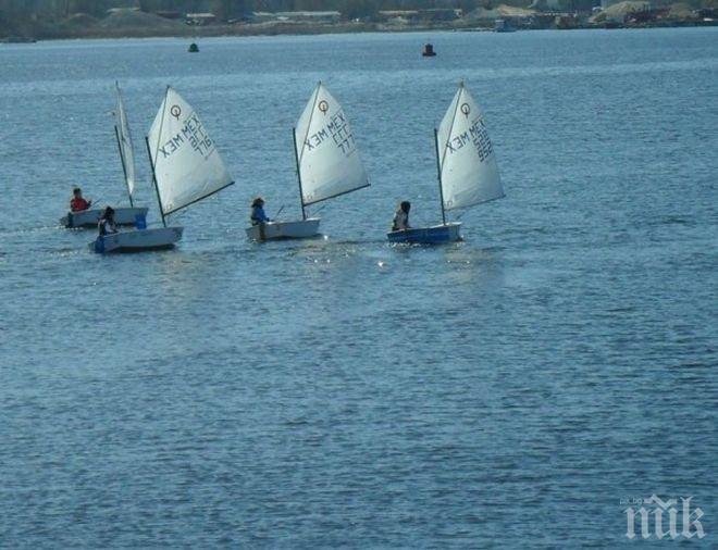 Мексикански ветроходци гостуваха на порт Бургас