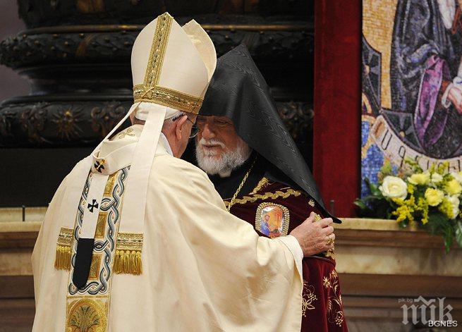 Война на думите между Ереван и Анкара за арменския геноцид 