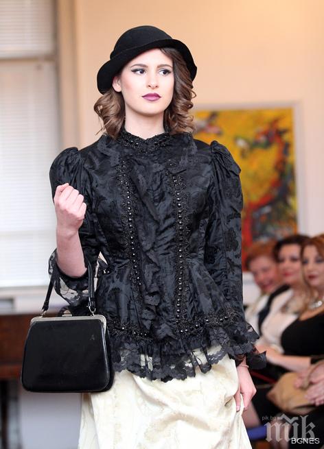 Македонски музей представи староградска и съвременна мода в София