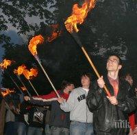 Ужас! Учител и ученици обгоряха по време на факелно шествие в Гърмен!