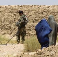 При експлозия в град Джалалабад в Източен Афганистан днес бяха убити 33 души