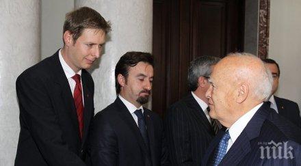 албанският принц лека зогу втори потънал дългове