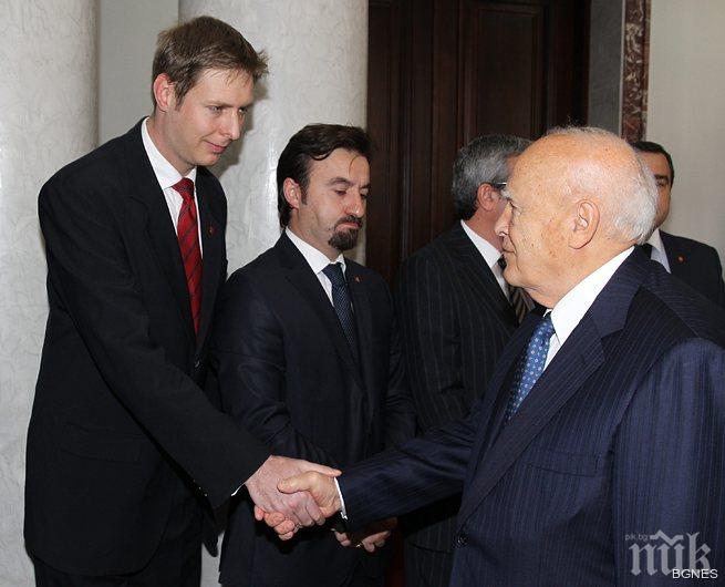 Албанският принц Лека Зогу Втори е потънал в дългове