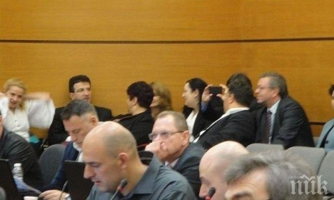 БСП съветници: Пловдивската власт закрива училища и болници