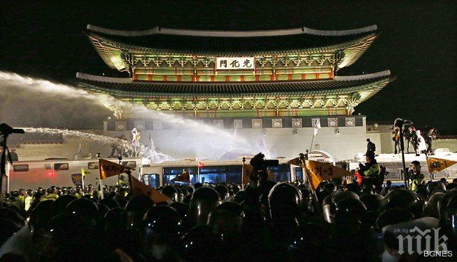 Задържаха над 100 души, участващи в демонстрация в Сеул