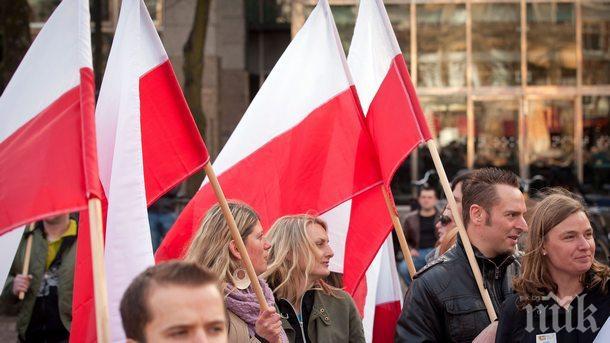 Хиляди излязоха на протест в Полша