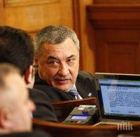 Валери Симеонов пред ПИК: Аз също не бих отишъл в Москва да легитимирам диктатора Путин! КТБ можеше да бъде спасена