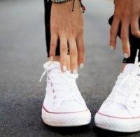 Вижте как белите ви маратонки да станат като нови (видео)