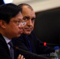 Хойт Ий: САЩ стои до България и в трудните времена