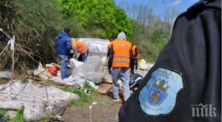 цигани настаниха парк езеро слънчев бряг изритаха снимки