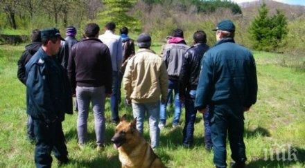 повече мигранти щурмуват българо турската граница 2015