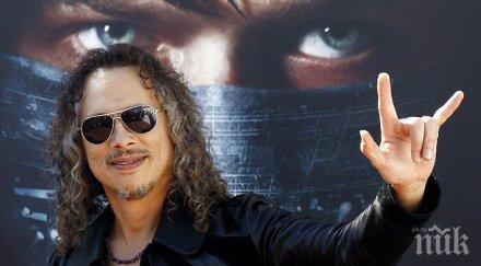 китаристът металика изгубил 250 песни