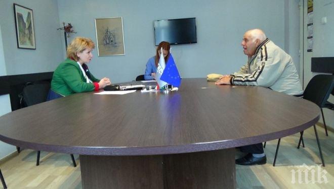 Народният представител от ГЕРБ Диана Йорданова проведе открита приемна с граждани в Бургас