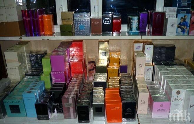 11 чанти с контрабандни парфюми откриха в туристически автобус в Малко Търново