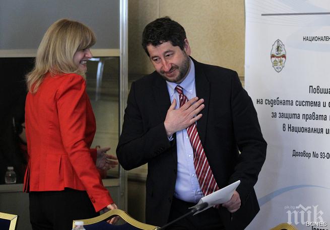 Хр.Иванов: Борисов не е папа да решава окончателно