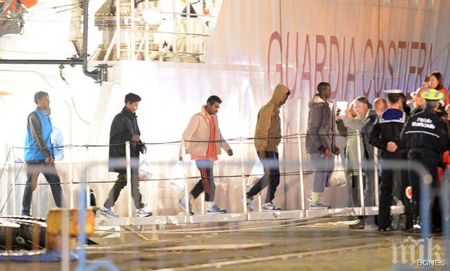 Загиналите в Средиземно море емигранти може да са 800