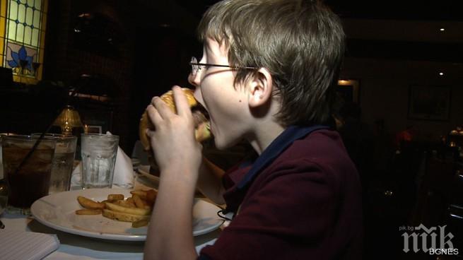 Американка погълна 3 стека за 20 минути