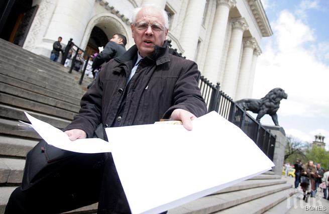 Енчев внесе сигнал в прокуратурата срещу Комисията по досиетата