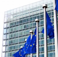 ЕК се покри за Цацаров, нямало да коментират