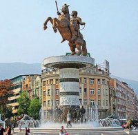 Нападнаха ромски лидер пред парламента в Македония