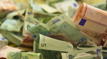 нап събира насила здравни вноски емигрантите