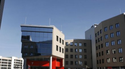 сигнала бомби опразниха бизнес парка мол