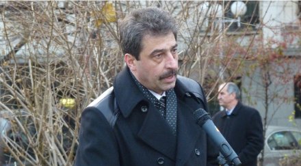 цветан василев поиска оставката боби михайлов