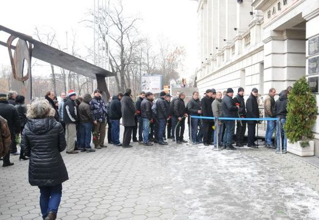 Любо Чука се прости с Петър Божилов